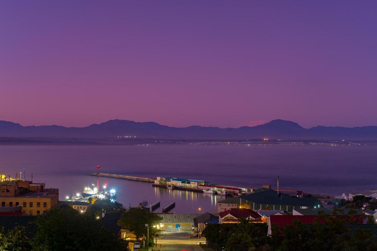 Sundowner Loft Apartment Mossel Bay Bagian luar foto